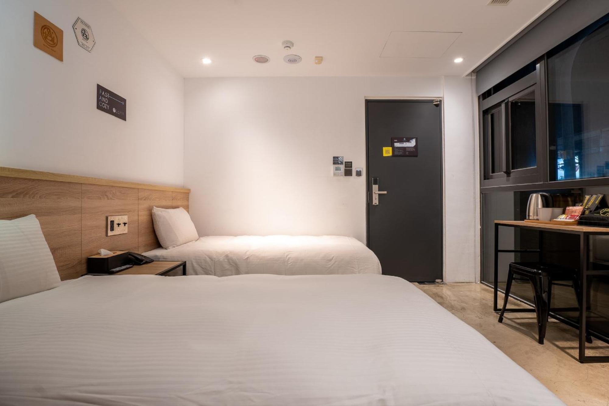Chase Hotel Тайчжун Екстер'єр фото