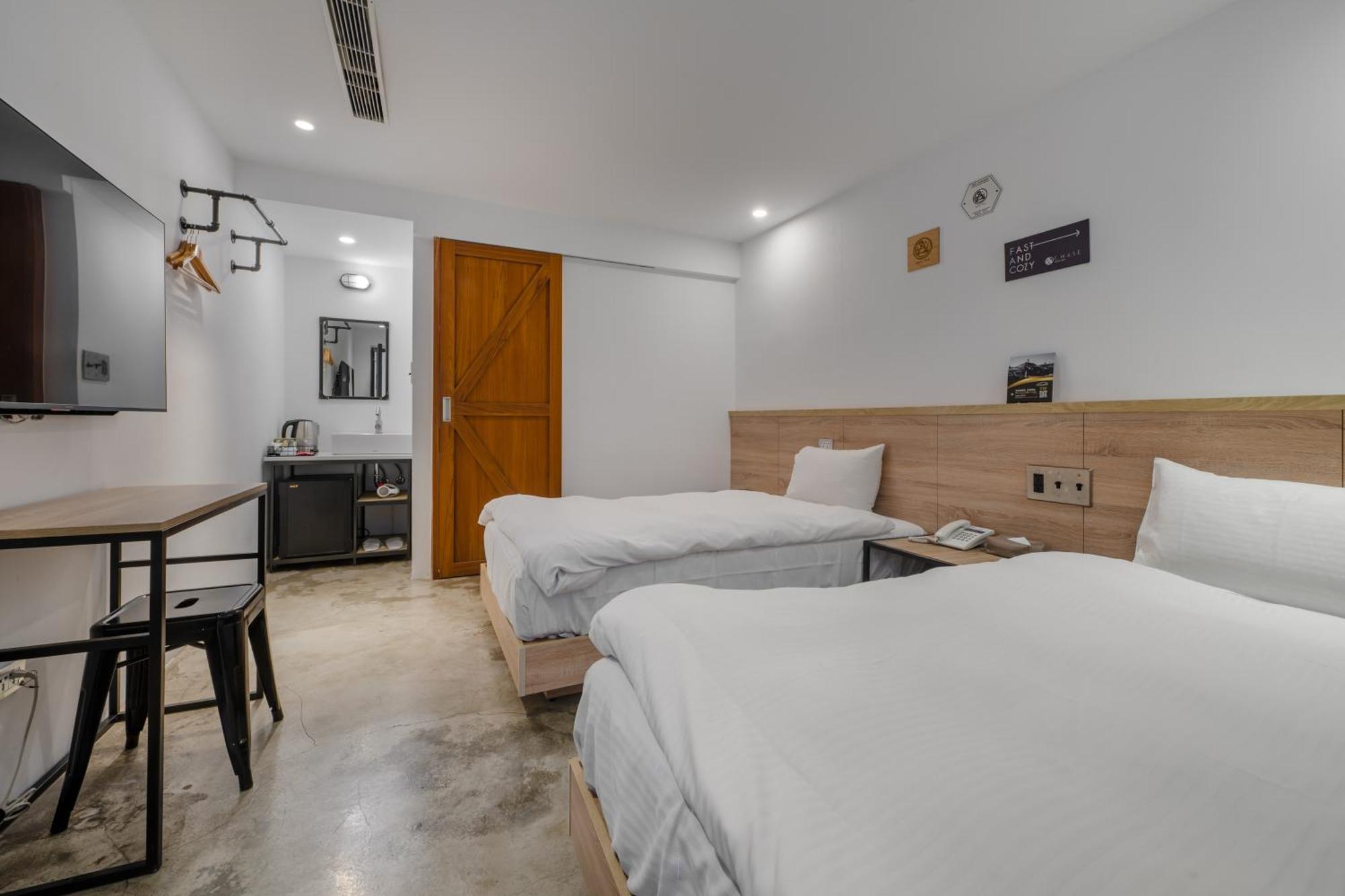 Chase Hotel Тайчжун Екстер'єр фото